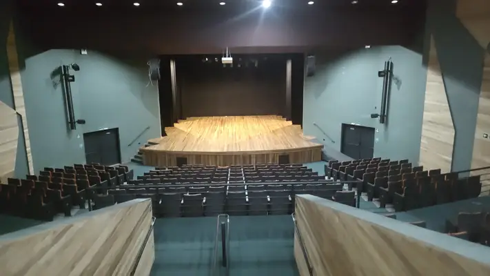 Teatro Paschoal Carlos Magno