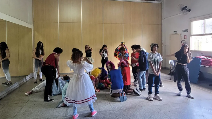 Leia mais sobre o artigo Programa Gente em Primeiro Lugar abre inscrições para oficinas culturais gratuitas