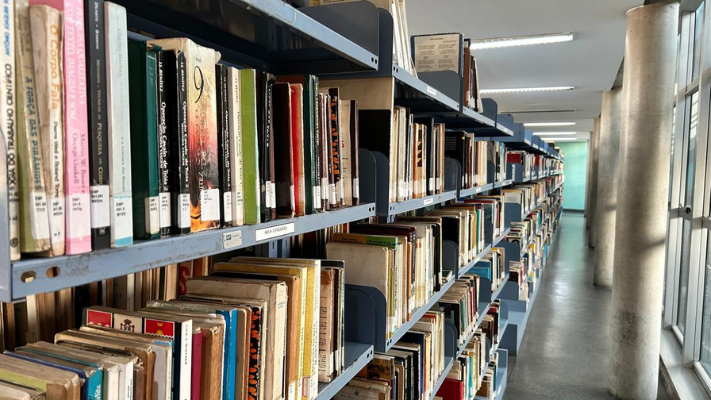 No momento, você está visualizando Biblioteca Municipal Murilo Mendes é selecionada para programa nacional de incentivo à leitura