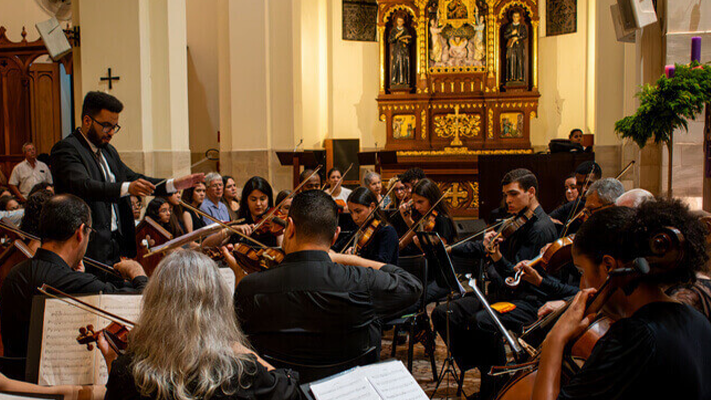 Quinta Musical apresenta concerto gratuito da Orquestra de Câmara Ars Brasilis no Mercado Cultural AICE 