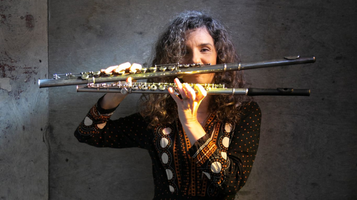 Quinta Musical recebe Leticia Malvares em apresentação que une música brasileira, flamenco e jazz no Mercado Cultural AICE