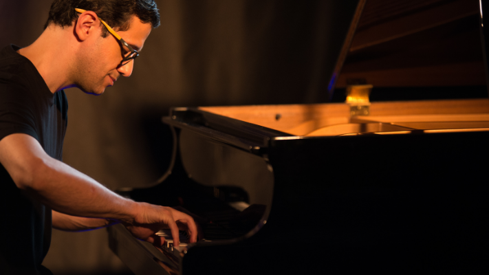 Quinta Musical apresenta concerto de Guilherme Veroneze com repertório autoral e releituras